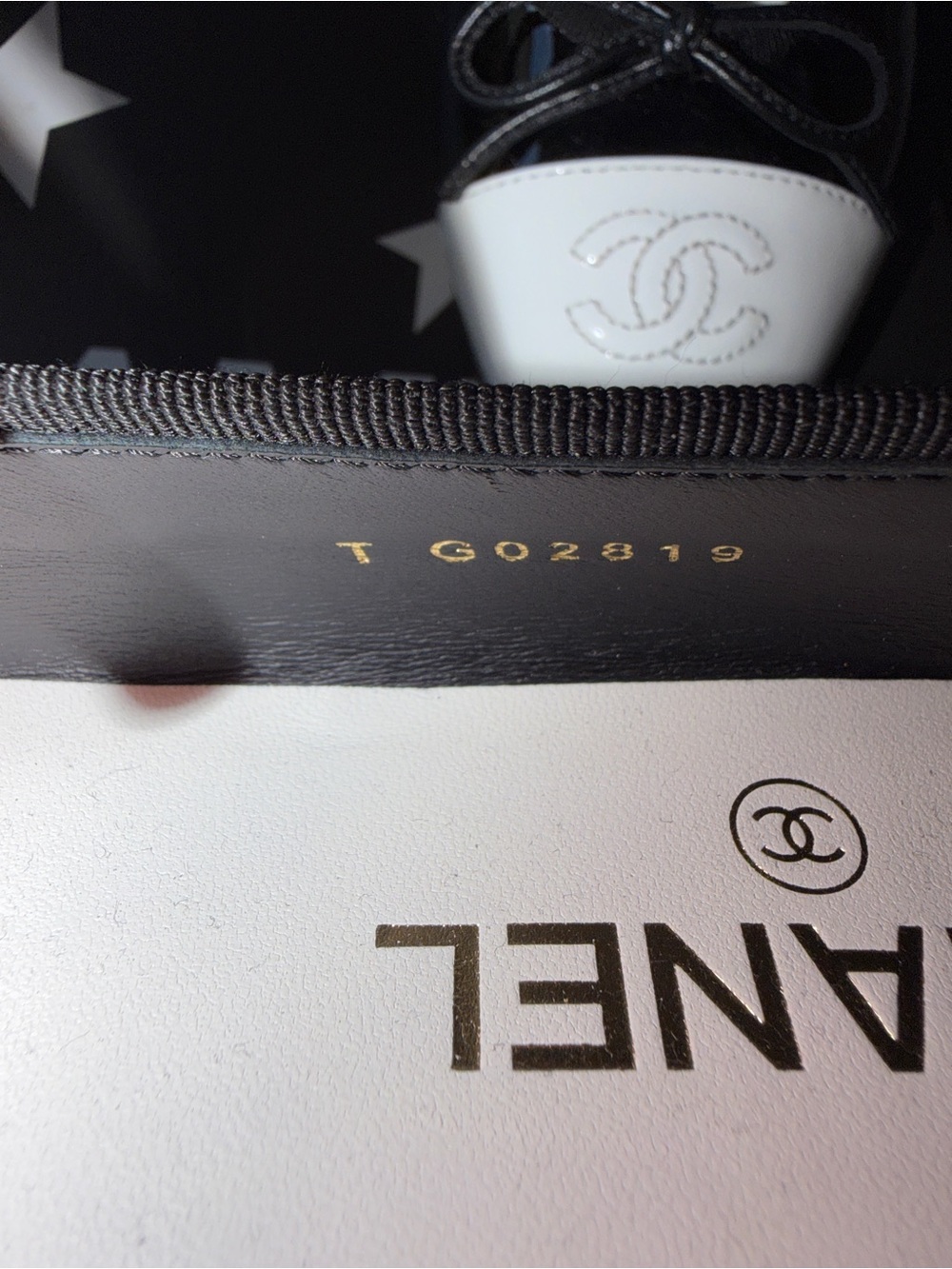 Chanel 26 Black Patent Leather White Cap Toe CC Logo Ballet Ballerina Flats - Picture 13 of 15
